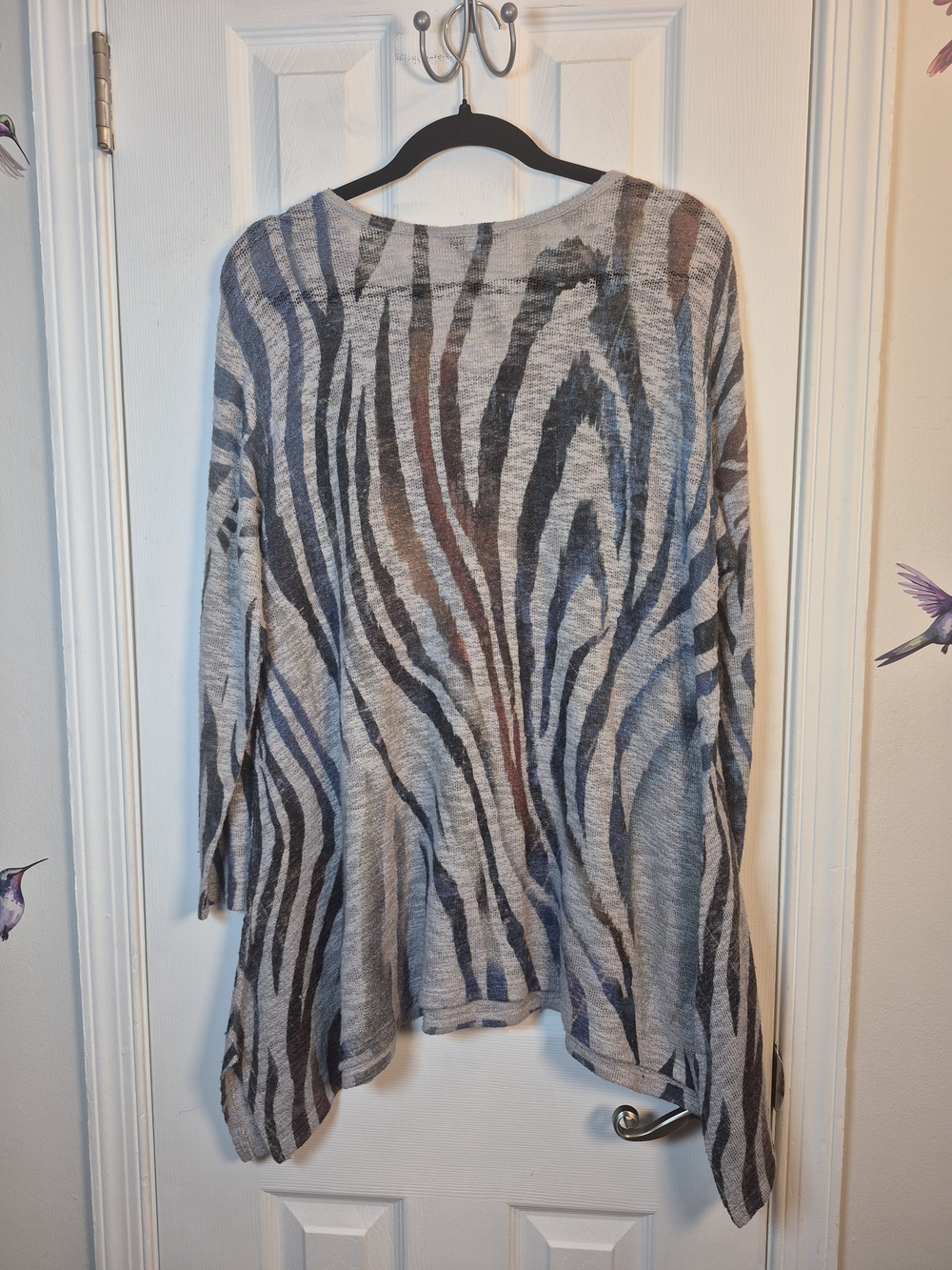 Jess & Jane Oversized Zebra Print Tunic XL Hanky Hem Asymmetrical Knit Sweater - Picture 2 of 6